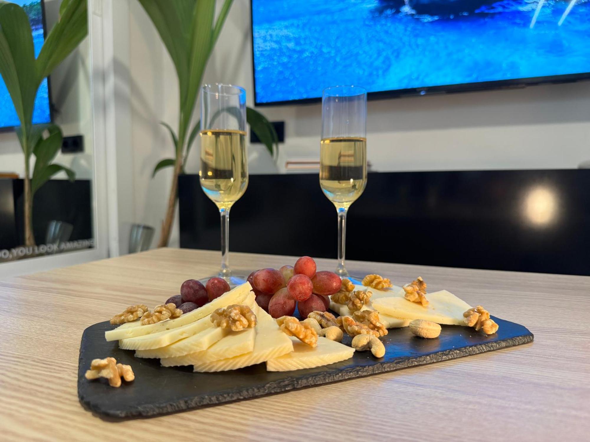 Zelun Suite Torremolinos Center エクステリア 写真