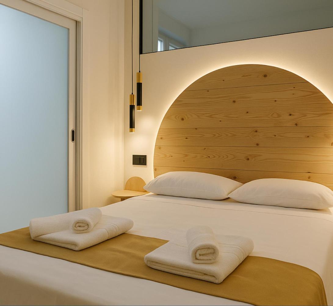 Zelun Suite Torremolinos Center エクステリア 写真